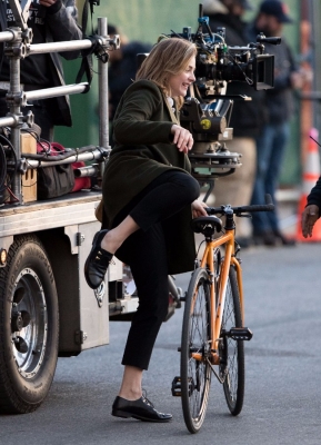 On_set_filming_her_new_movie__The_Widow__in_NYC_283029.jpg