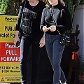 Enjoys_a_lunch_with_her_family_at_Il_Pastaio_in_Beverly_Hills2C_CA_281329.jpg