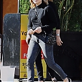 Enjoys_a_lunch_with_her_family_at_Il_Pastaio_in_Beverly_Hills2C_CA_281929.jpg
