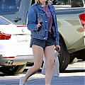 Keeps_it_casual_while_stopping_by_a_CVS_pharmacy_in_Studio_City2C_CA_28329.jpg