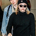 Spotted_at_JFK_Airport_with_Brooklyn_Beckham_in_NYC_28129.jpg