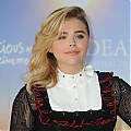 Chloe-Moretz_-Paying-Homage-Photocall-at-42th-Deauville-US-Film-Festival--17.jpg