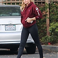 Chloe-Moretz_-Stops-By-The-Coffee-Bean--04.jpg