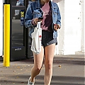 Keeps_it_casual_while_stopping_by_a_CVS_pharmacy_in_Studio_City2C_CA_28729.jpg