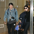 Spotted_at_JFK_Airport_with_Brooklyn_Beckham_in_NYC_281329.jpg
